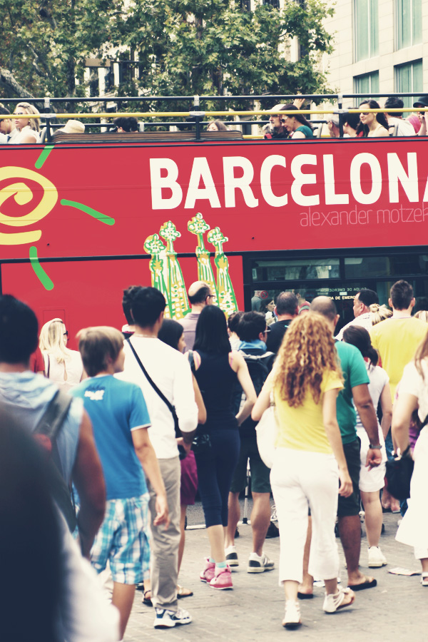 Foto von Barcelona Street Tour Bus Vintage