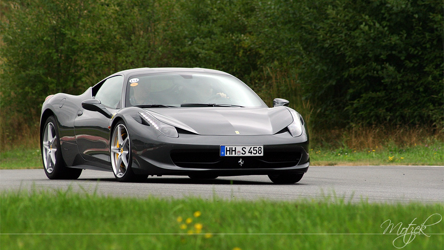 Foto von Charity Challenge 2010 Ferrari F458